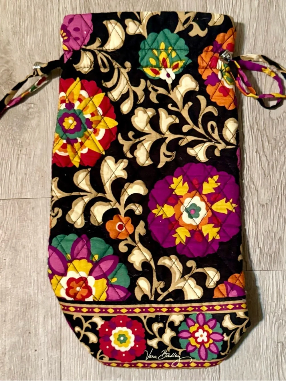 Vera Bradley Cheers To You Bottle Cinch Bag Suzani Pattern NWT - Picture 3 of 6